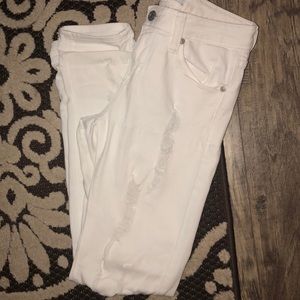 White Destructed Skinnies
